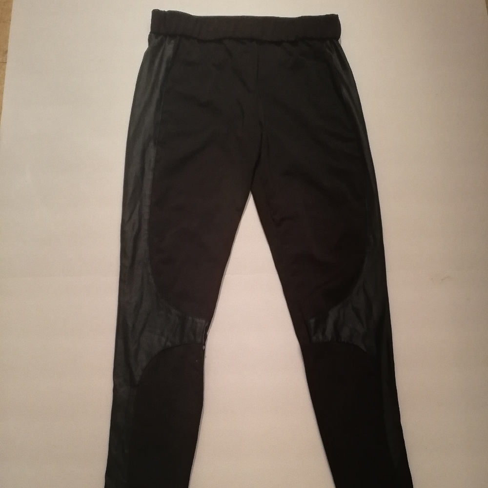 Black Leggings with Fuax Leather Side leg linning
